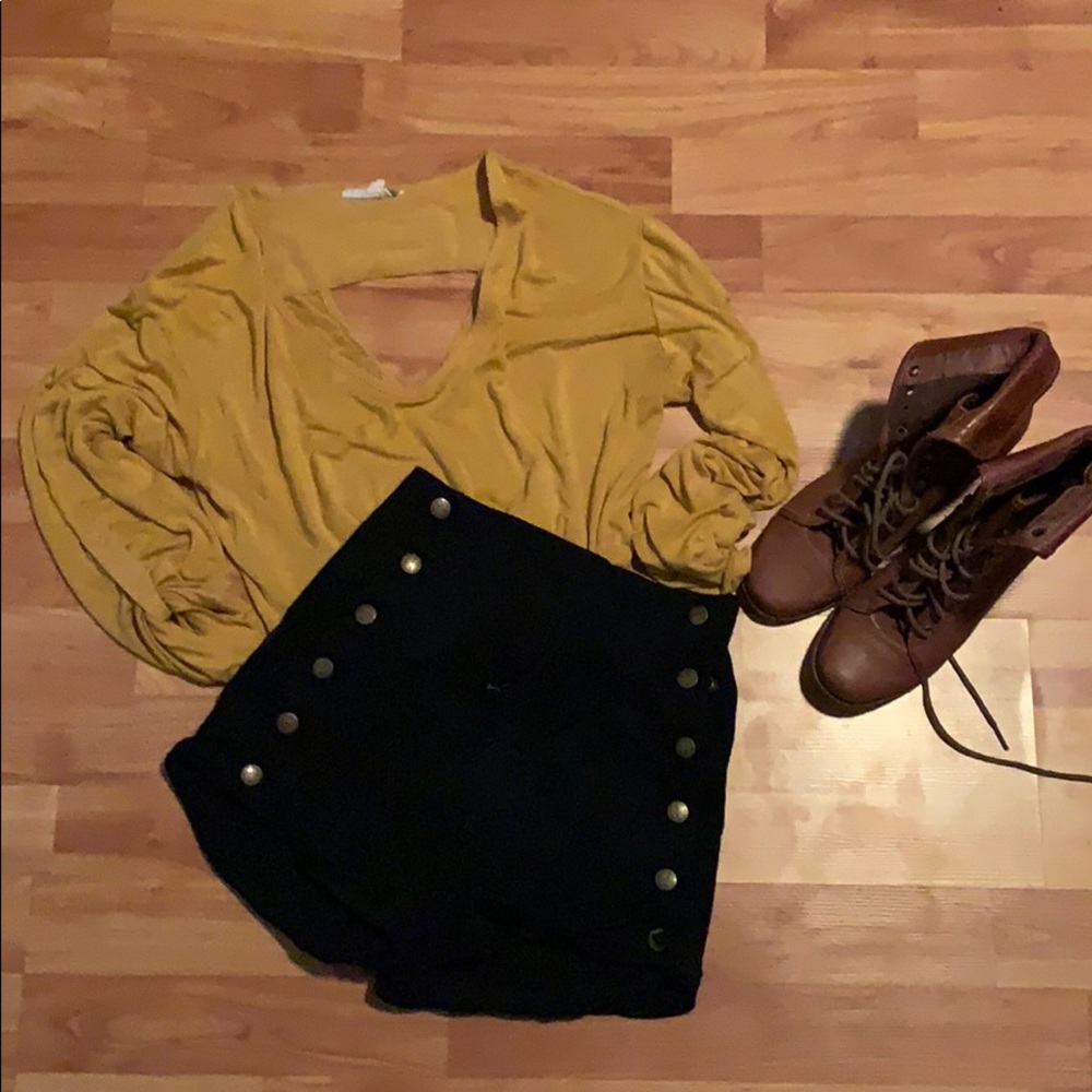 Mustard yellow quarter sleeve top with back cutout